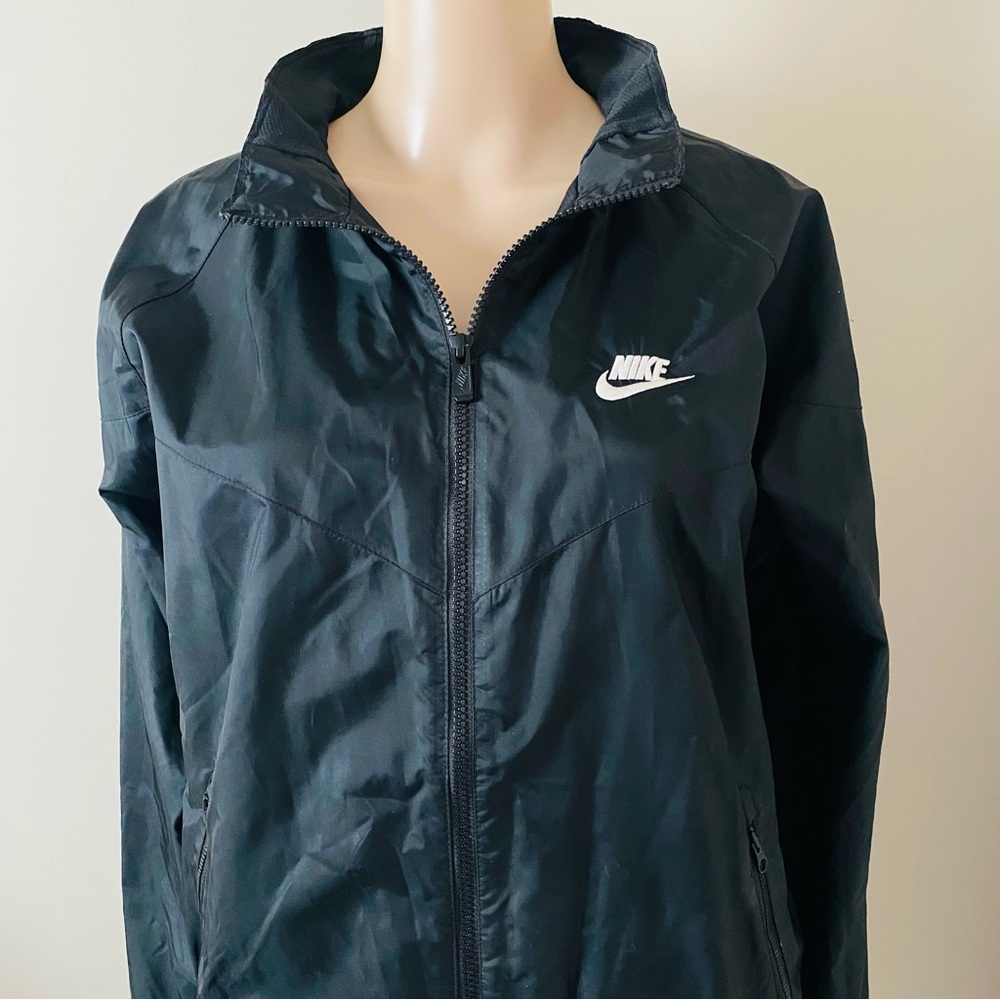 Nike Windbreaker Track Black Jacket, men’s medium - Picture 2 of 8